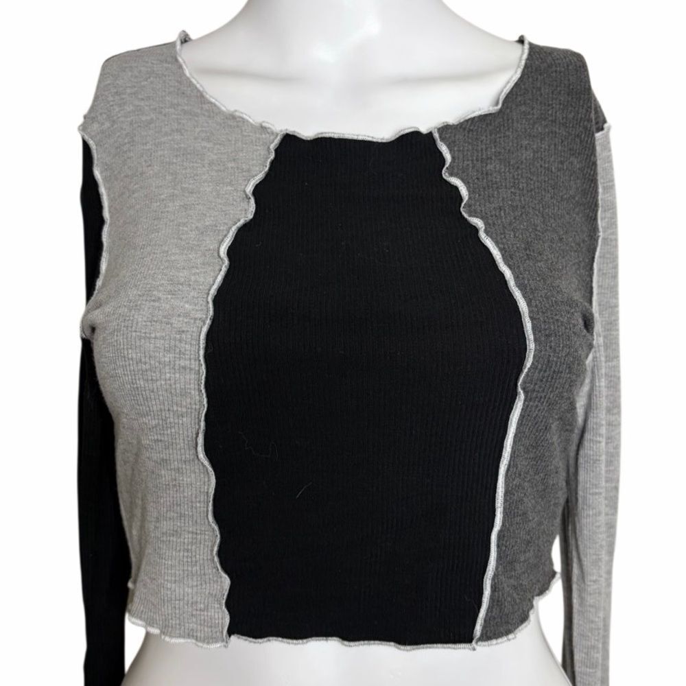 Romwe Colorblock Long Sleeve Crop Top Size Small